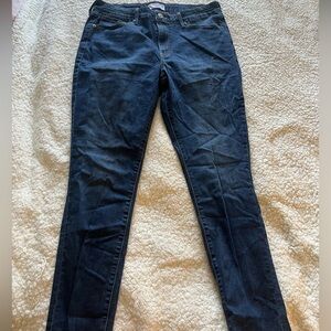 NEVER WORN: Denizen From Levi’s Women’s High Rise Skinny Jeans
